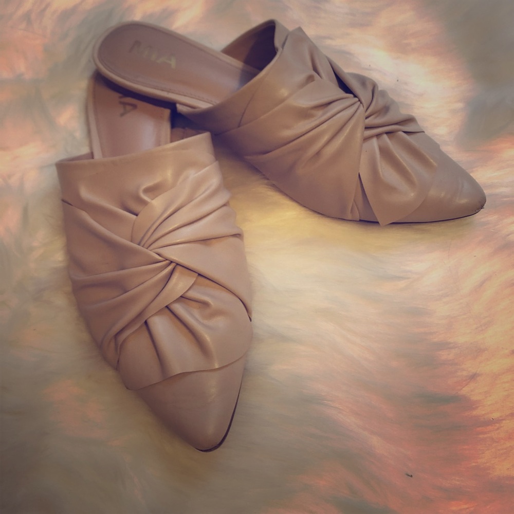 SLIDES!  Size 7